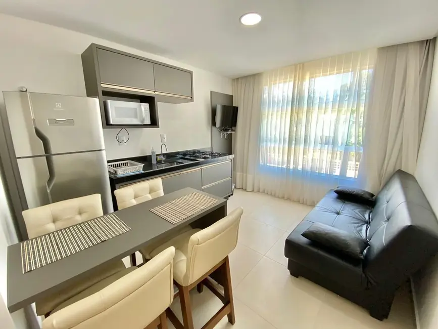Foto 1 de Apartamento com 1 quarto para alugar, 42m2 em Bombinhas - SC