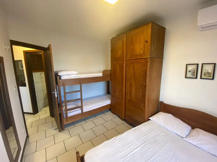 Foto 5 de Apartamento com 2 quartos para alugar, 57m2 em Bombinhas - SC