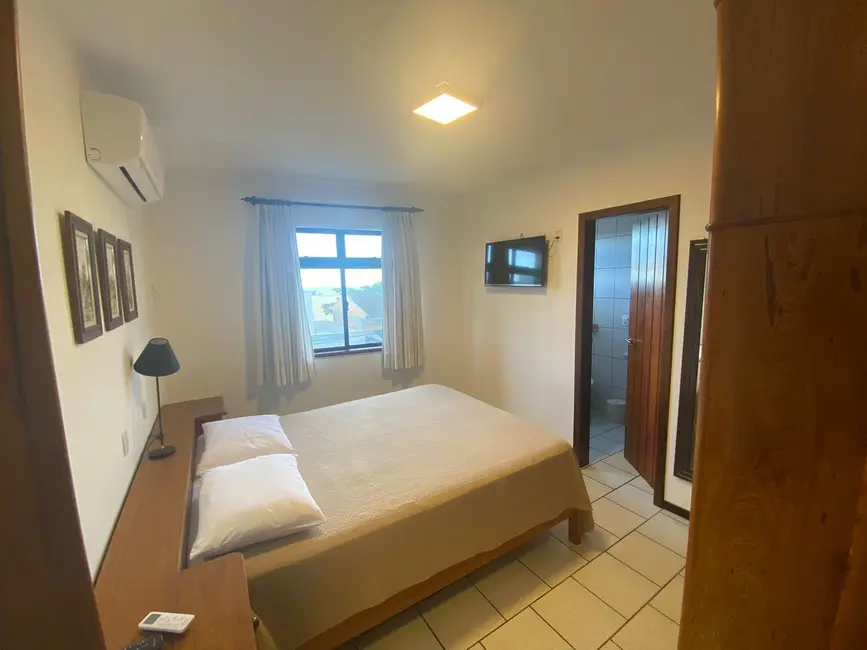 Foto 7 de Apartamento com 2 quartos para alugar, 57m2 em Bombinhas - SC