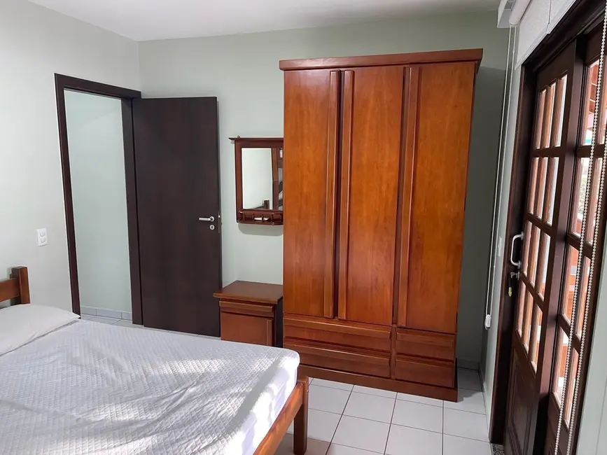 Foto 7 de Sobrado com 2 quartos para alugar, 65m2 em Bombinhas - SC