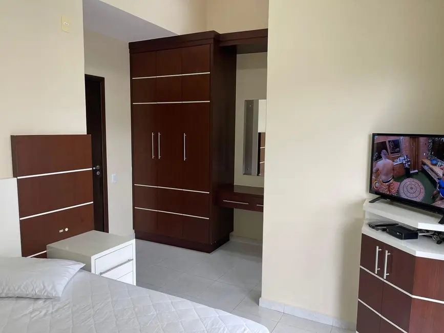 Foto 9 de Sobrado com 3 quartos para alugar, 70m2 em Bombinhas - SC