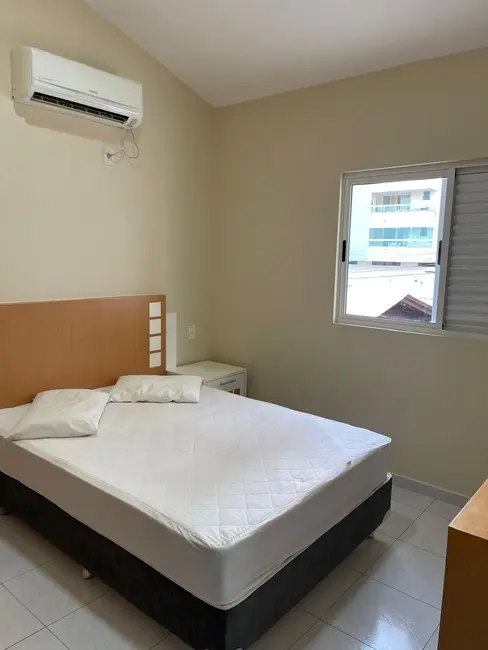 Foto 7 de Sobrado com 3 quartos para alugar, 70m2 em Bombinhas - SC