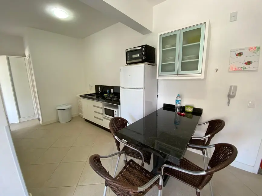 Apartamento com 1 quarto para alugar, 64m2 em Bombinhas - SC - imagem 8 Foto 8 de Apartamento com 1 quarto para alugar, 64m2 em Bombinhas - SC