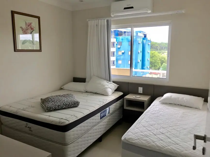 Apartamento com 2 quartos para alugar, 54m2 em Centro, Bombinhas - SC - imagem 9 Foto 9 de Apartamento com 2 quartos para alugar, 54m2 em Centro, Bombinhas - SC