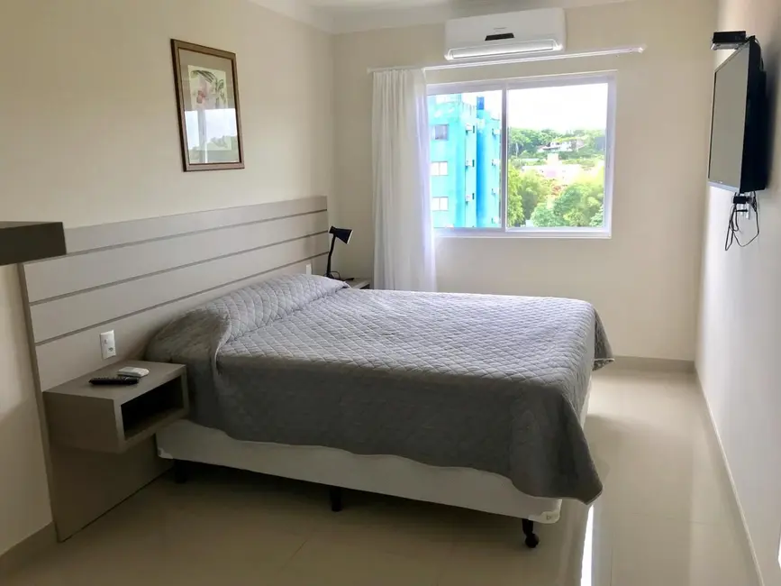 Apartamento com 2 quartos para alugar, 54m2 em Centro, Bombinhas - SC - imagem 6 Foto 6 de Apartamento com 2 quartos para alugar, 54m2 em Centro, Bombinhas - SC