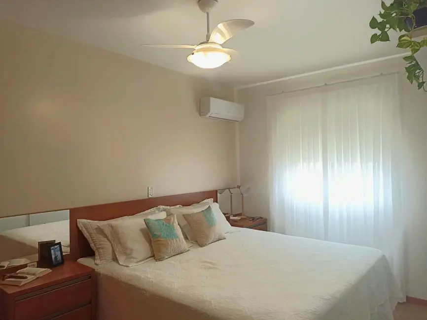 Foto 7 de Apartamento com 5 quartos para alugar, 160m2 em Bombinhas - SC