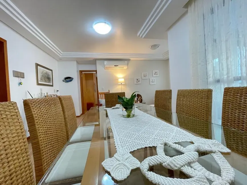 Foto 5 de Apartamento com 5 quartos para alugar, 160m2 em Bombinhas - SC