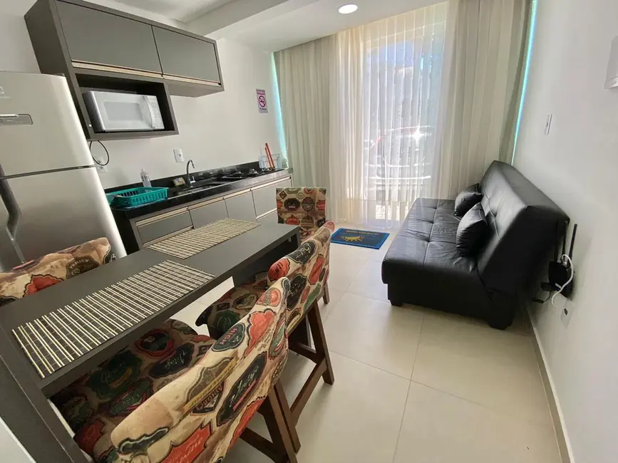 Foto 1 de Apartamento com 1 quarto para alugar, 42m2 em Bombinhas - SC