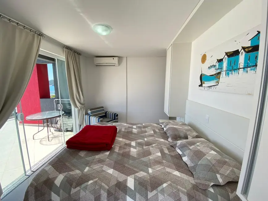 Foto 8 de Cobertura com 2 quartos para alugar, 78m2 em Bombinhas - SC