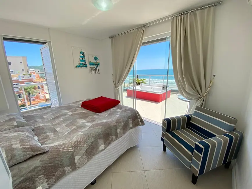 Foto 6 de Cobertura com 2 quartos para alugar, 78m2 em Bombinhas - SC