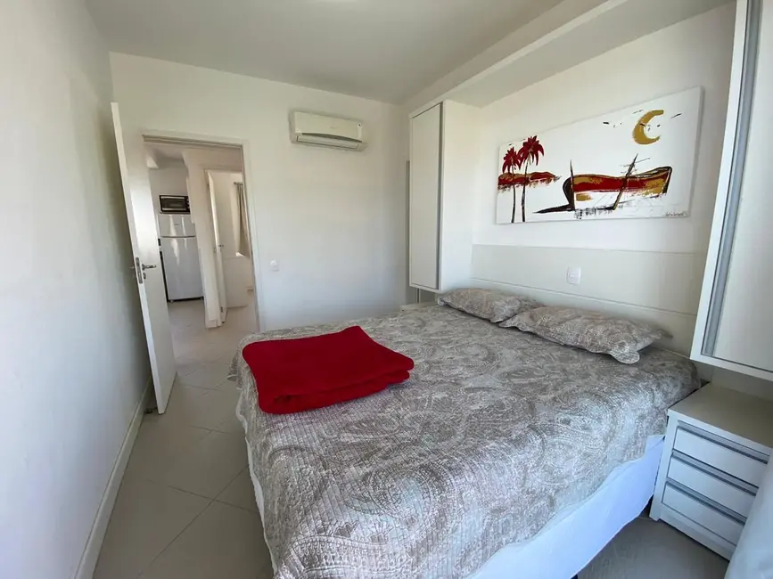 Foto 9 de Cobertura com 2 quartos para alugar, 75m2 em Bombinhas - SC