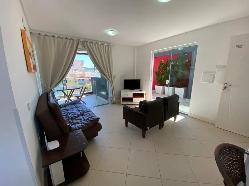 Foto 3 de Cobertura com 2 quartos para alugar, 75m2 em Bombinhas - SC