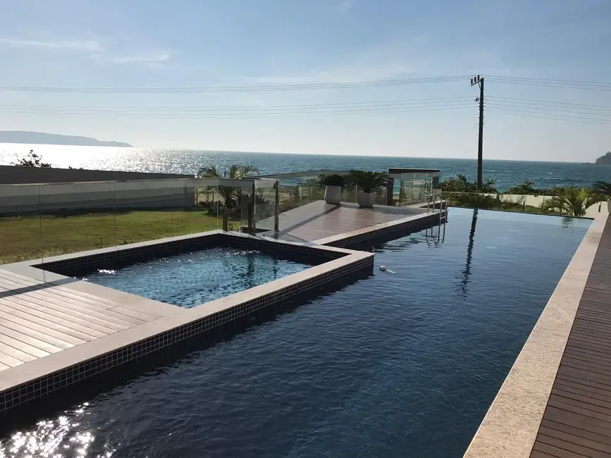 Foto 1 de Apartamento com 3 quartos à venda, 134m2 em Centro, Bombinhas - SC