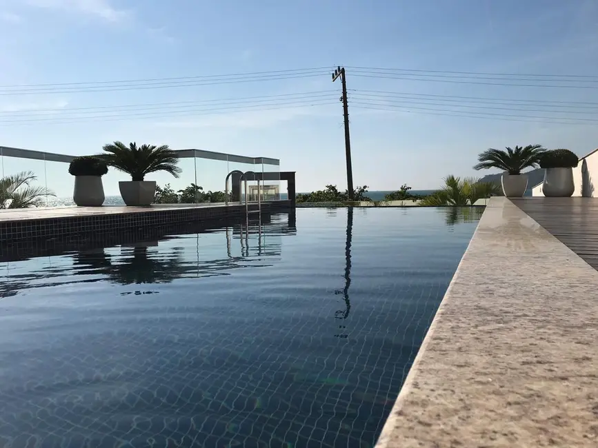 Apartamento com 3 quartos à venda, 134m2 em Centro, Bombinhas - SC - imagem 4 Foto 4 de Apartamento com 3 quartos à venda, 134m2 em Centro, Bombinhas - SC