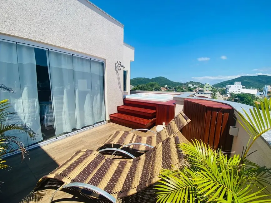 Foto 7 de Apartamento com 3 quartos à venda, 220m2 em Bombinhas - SC