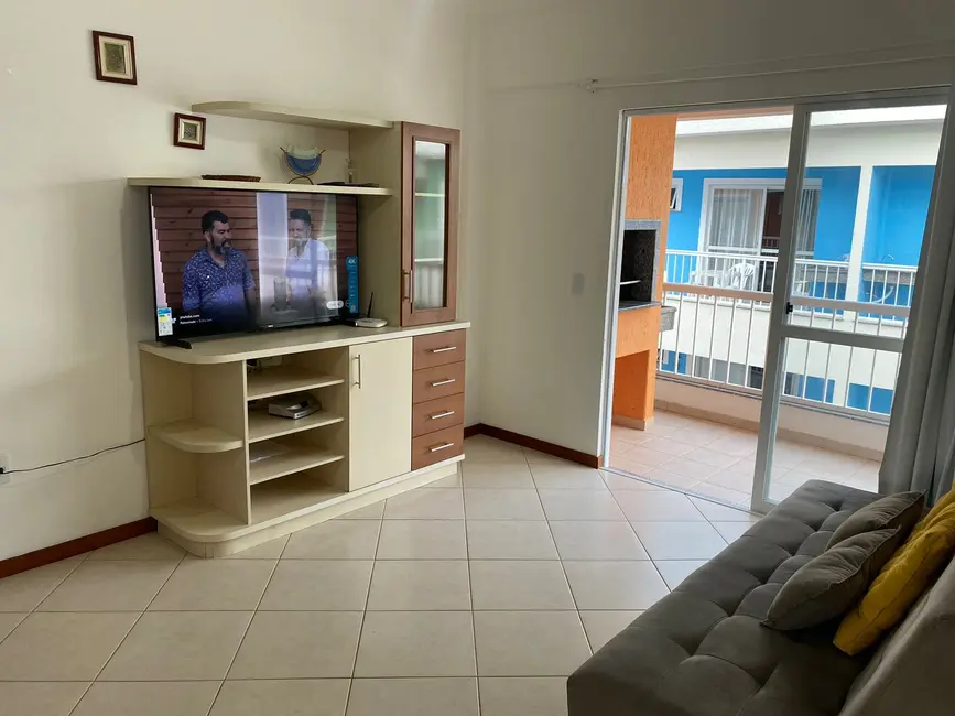 Foto 3 de Apartamento com 2 quartos para alugar, 72m2 em Bombinhas - SC