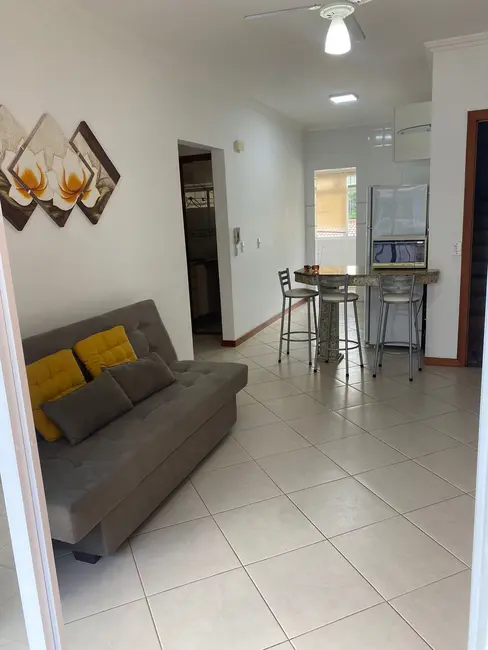 Foto 2 de Apartamento com 2 quartos para alugar, 72m2 em Bombinhas - SC