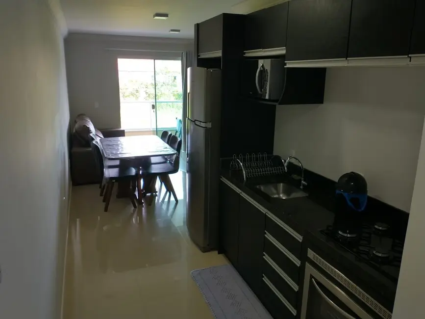 Apartamento com 2 quartos para alugar, 70m2 em Bombinhas - SC - imagem 2 Foto 2 de Apartamento com 2 quartos para alugar, 70m2 em Bombinhas - SC