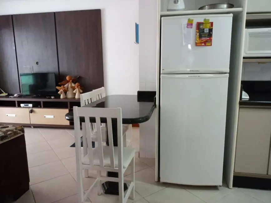 Foto 8 de Apartamento com 2 quartos para alugar, 75m2 em Bombinhas - SC
