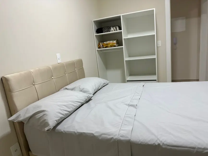 Foto 6 de Apartamento com 2 quartos à venda, 76m2 em Bombinhas - SC