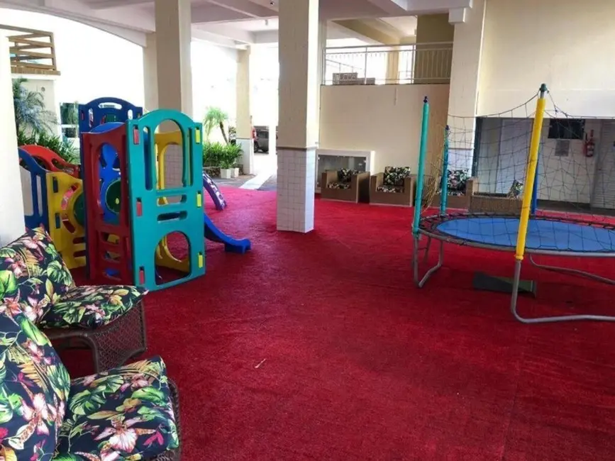 Apartamento com 2 quartos para alugar, 75m2 em Bombinhas - SC - imagem 3 Foto 3 de Apartamento com 2 quartos para alugar, 75m2 em Bombinhas - SC