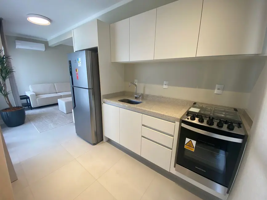 Foto 3 de Apartamento com 2 quartos à venda, 108m2 em Bombinhas - SC