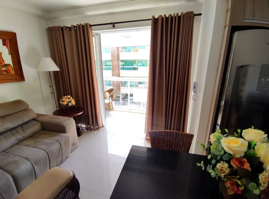 Apartamento com 2 quartos para alugar, 74m2 em Bombinhas - SC - imagem 1 Foto 1 de Apartamento com 2 quartos para alugar, 74m2 em Bombinhas - SC