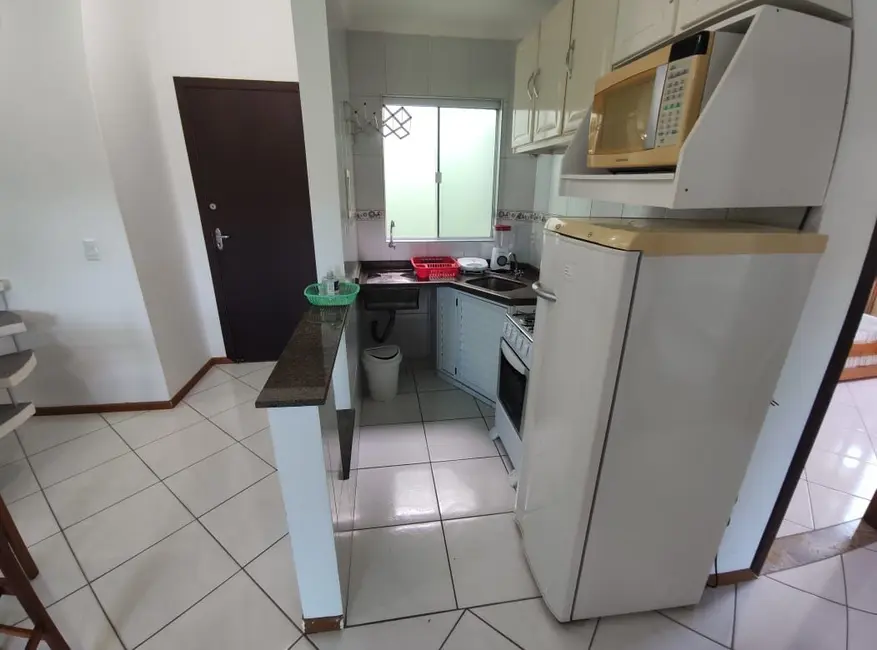 Foto 9 de Apartamento com 2 quartos para alugar, 65m2 em Bombinhas - SC