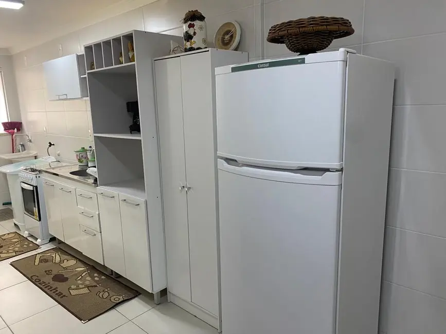 Apartamento com 2 quartos para alugar, 78m2 em Bombinhas - SC - imagem 6 Foto 6 de Apartamento com 2 quartos para alugar, 78m2 em Bombinhas - SC