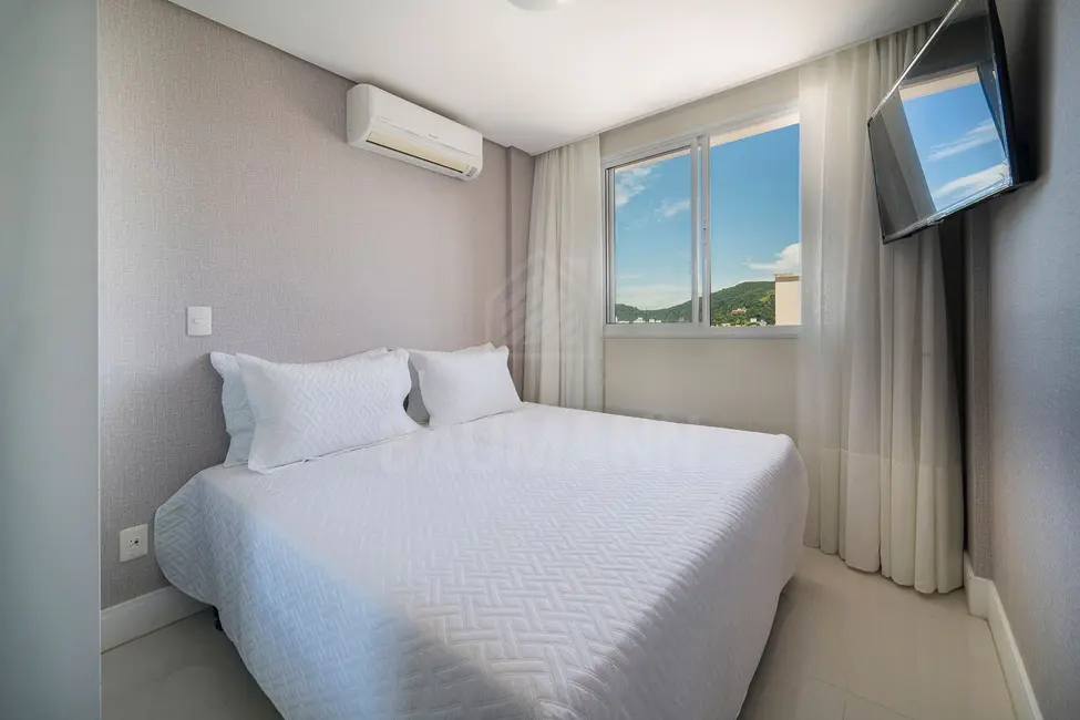 Foto 9 de Cobertura com 3 quartos para alugar, 135m2 em Bombinhas - SC