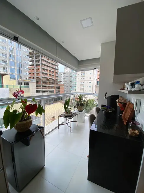 Foto 5 de Apartamento com 2 quartos à venda, 33m2 em Meia Praia, Itapema - SC