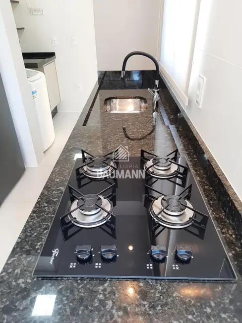 Foto 9 de Apartamento com 2 quartos à venda, 33m2 em Meia Praia, Itapema - SC