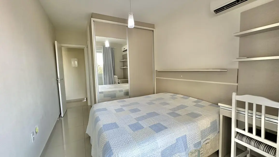 Foto 6 de Apartamento com 3 quartos à venda, 83m2 em Bombinhas - SC