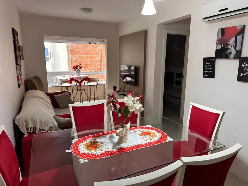 Foto 3 de Apartamento com 2 quartos à venda, 70m2 em Bombinhas - SC