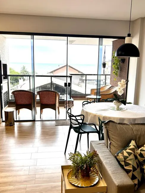 Foto 1 de Apartamento com 2 quartos à venda, 71m2 em Bombinhas - SC