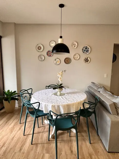 Foto 3 de Apartamento com 2 quartos à venda, 71m2 em Bombinhas - SC