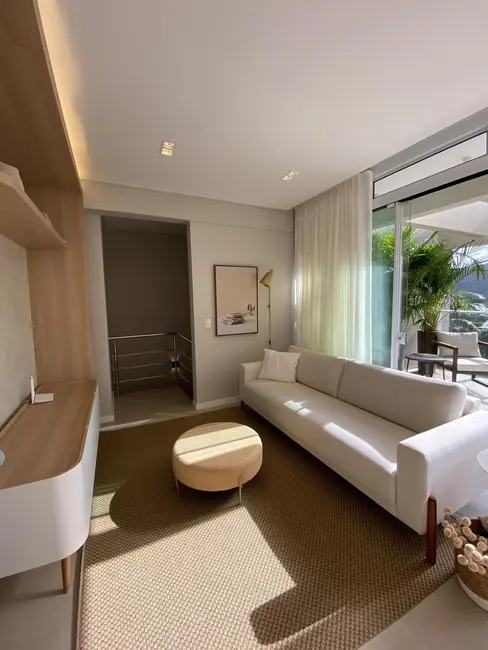 Foto 7 de Cobertura com 3 quartos à venda, 139m2 em Bombinhas - SC