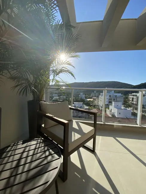 Foto 5 de Cobertura com 3 quartos à venda, 139m2 em Bombinhas - SC