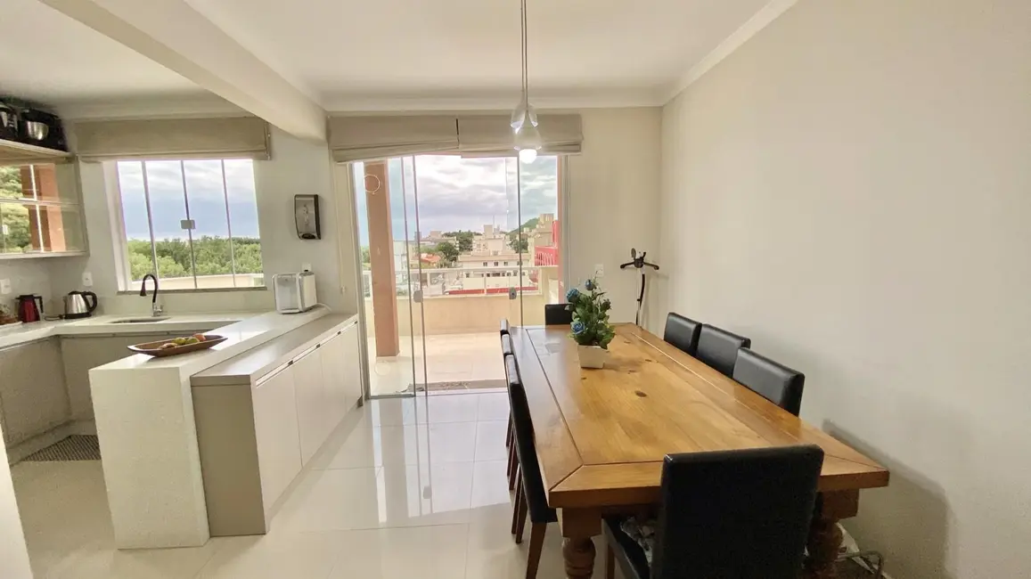 Foto 7 de Cobertura com 3 quartos à venda, 150m2 em Bombinhas - SC