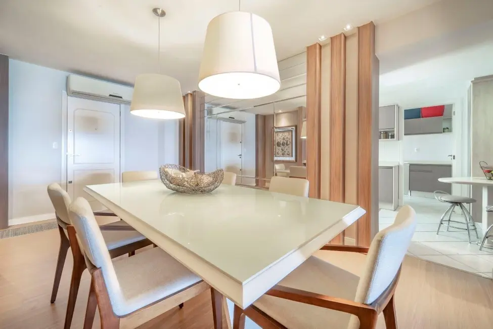 Foto 6 de Apartamento com 3 quartos à venda, 180m2 em Bombinhas - SC