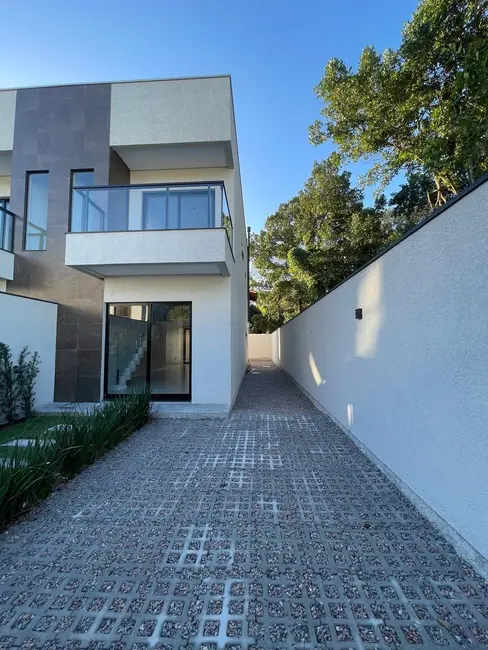 Foto 2 de Sobrado com 2 quartos à venda, 90m2 em Bombinhas - SC