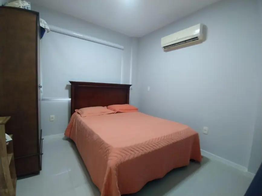 Foto 4 de Apartamento com 2 quartos à venda, 63m2 em Bombinhas - SC