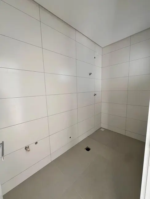 Foto 7 de Sobrado com 2 quartos à venda, 84m2 em Bombinhas - SC