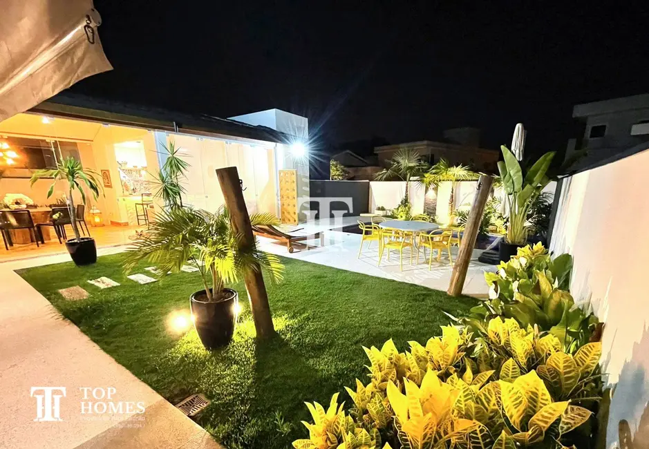 Foto 4 de Casa de Condomínio com 4 quartos à venda, 520m2 em Louveira - SP