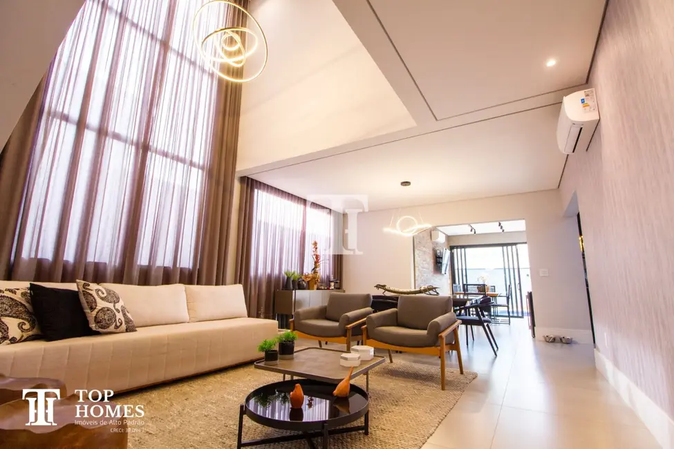 Casa de Condomínio com 5 quartos à venda, 360m2 em Jardim América, Paulinia - SP - imagem 4 Foto 4 de Casa de Condomínio com 5 quartos à venda, 360m2 em Jardim América, Paulinia - SP