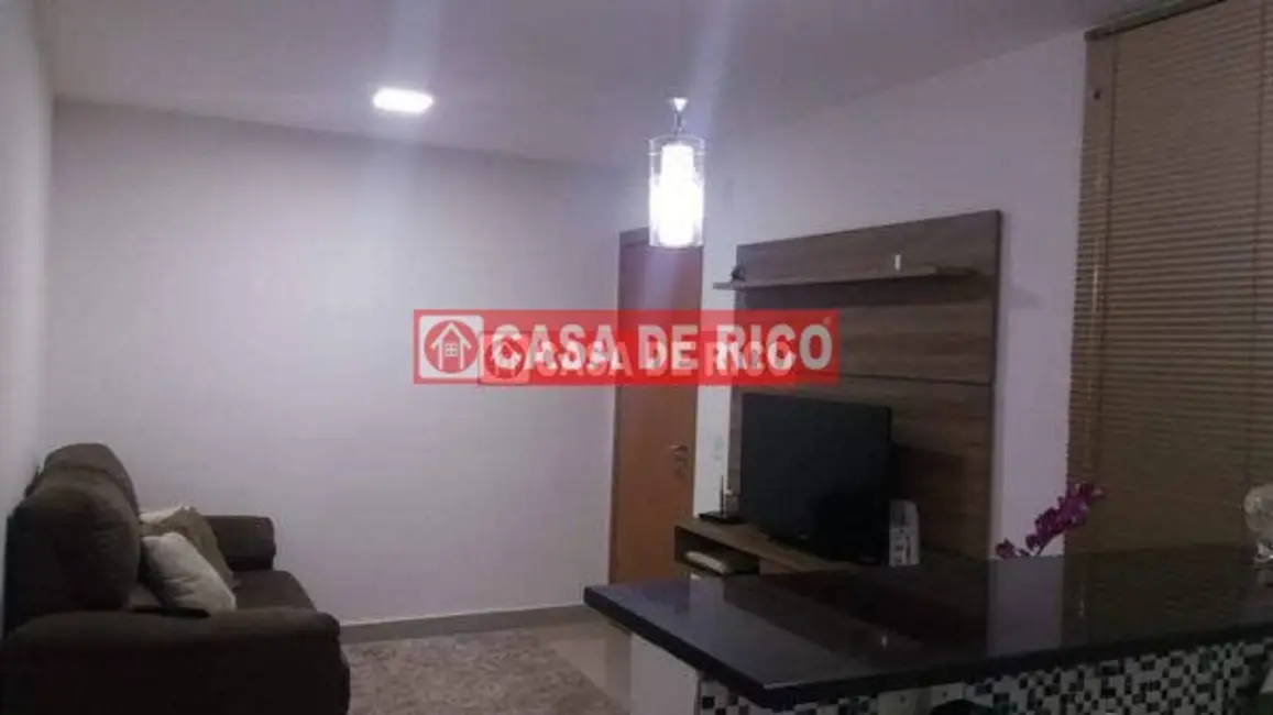 Foto 1 de Apartamento com 2 quartos à venda, 45m2 em Nova Olinda, Londrina - PR