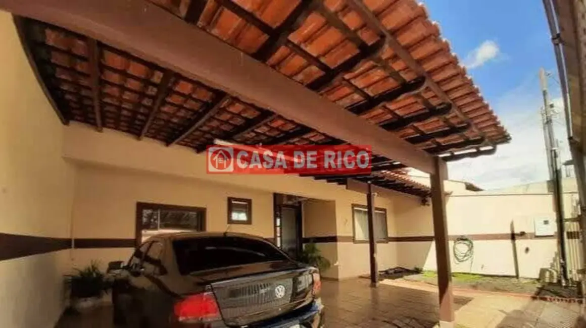 Casa com 4 quartos à venda, 132m2 em Jardim Athenas, Londrina - PR - imagem 9 Foto 9 de Casa com 4 quartos à venda, 132m2 em Jardim Athenas, Londrina - PR