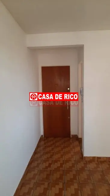 Foto 1 de Apartamento com 2 quartos à venda, 57m2 em Santa Rita 2, Londrina - PR