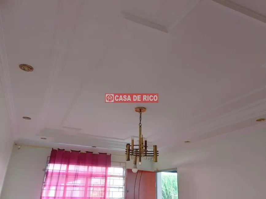 Apartamento com 2 quartos à venda, 50m2 em Conjunto Vivi Xavier, Londrina - PR - imagem 8 Foto 8 de Apartamento com 2 quartos à venda, 50m2 em Conjunto Vivi Xavier, Londrina - PR