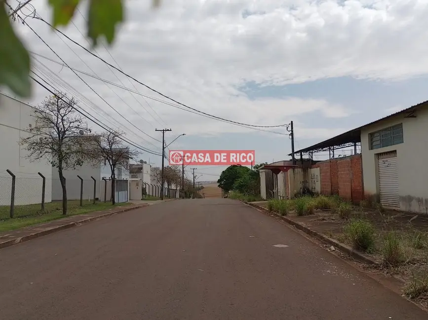 Apartamento com 2 quartos à venda, 50m2 em Conjunto Vivi Xavier, Londrina - PR - imagem 9 Foto 9 de Apartamento com 2 quartos à venda, 50m2 em Conjunto Vivi Xavier, Londrina - PR